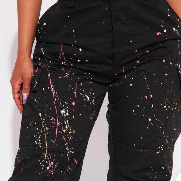 Fashion Nova black graffiti cargo pants Size S NWOT - Picture 15 of 16
